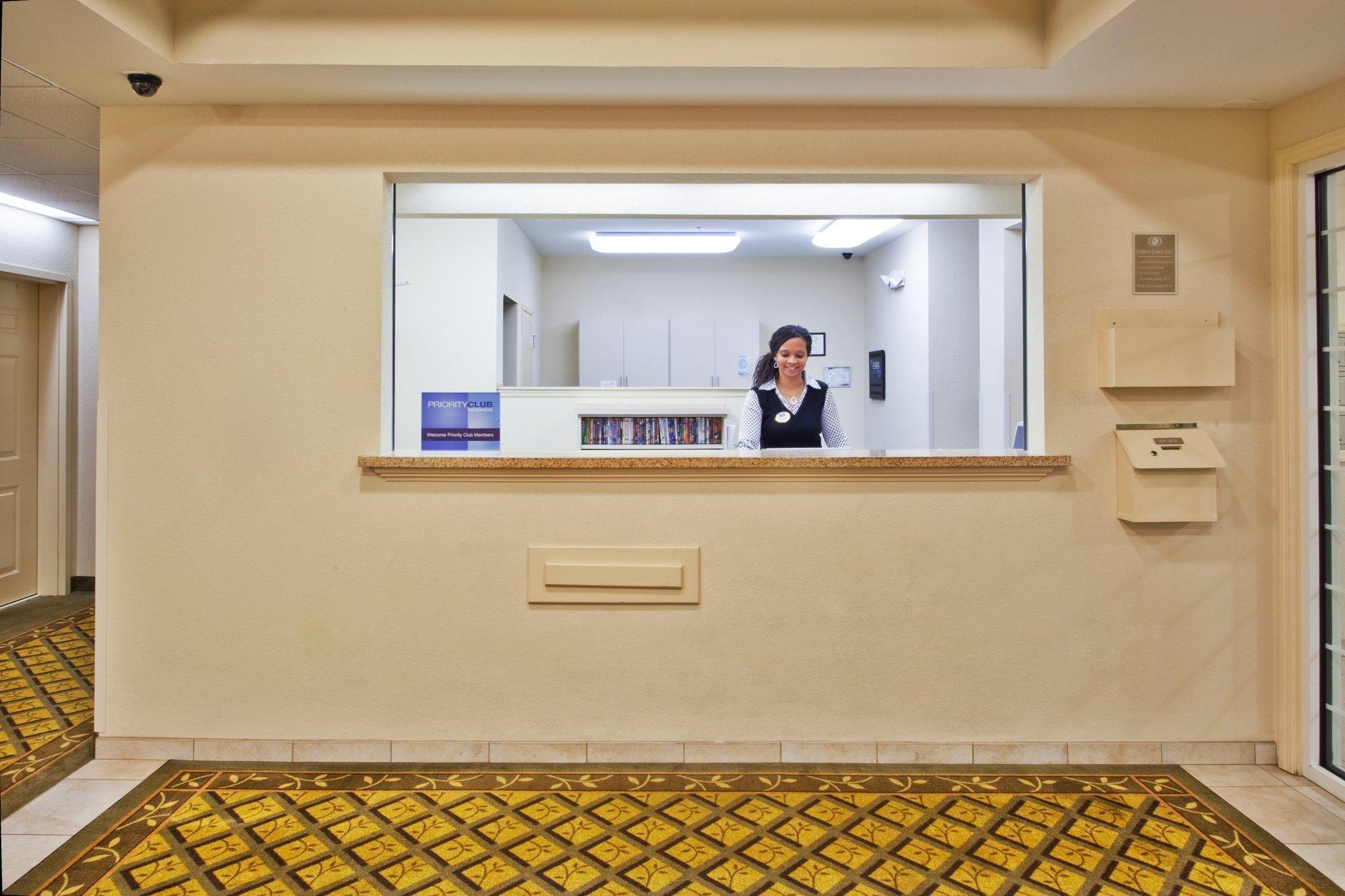 Candlewood Suites Warner Robins By Ihg Екстериор снимка